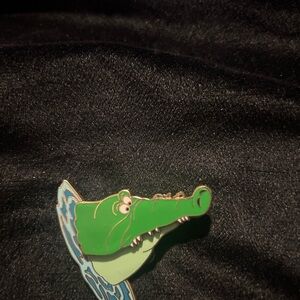 Walt Disney 2005 Captain Hook pin